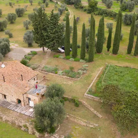 Pieve Vecchia By Vacavilla * 캄파냐티코